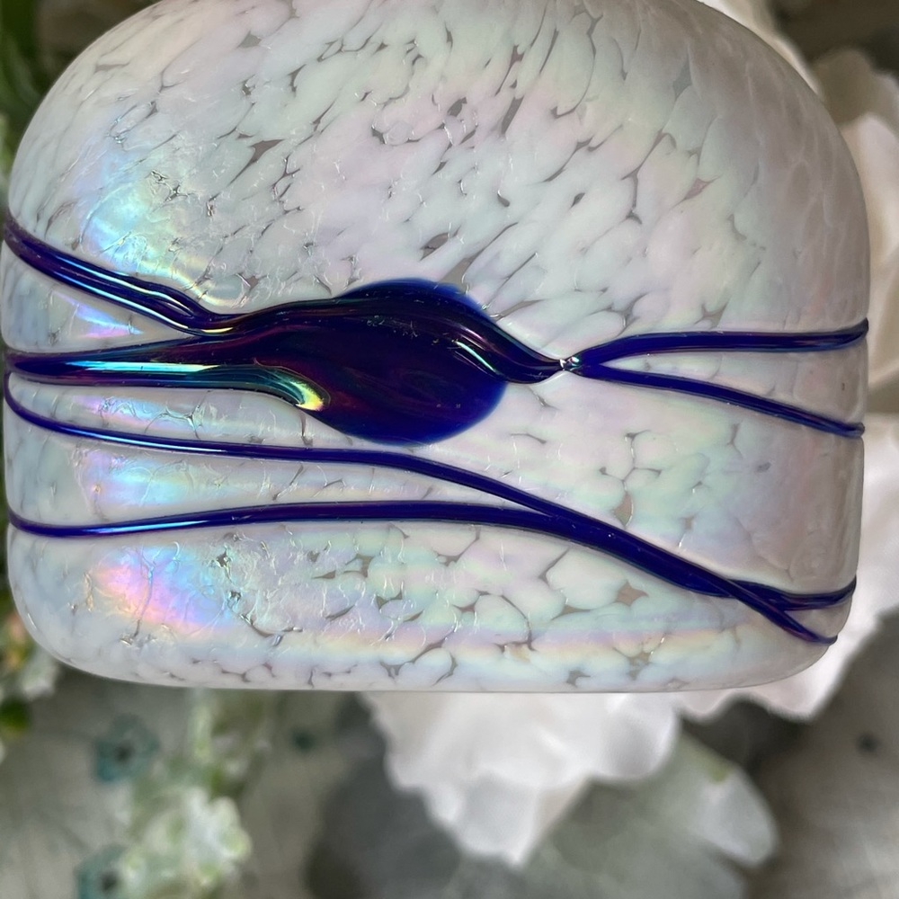 Glass Vase - Picture 2 of 5